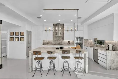 2888 NE 33rd Street Lighthouse Point FL 33064