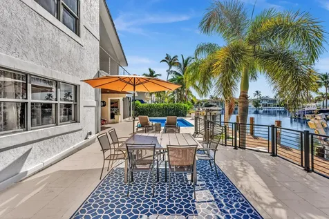 2888 NE 33rd Street Lighthouse Point FL 33064