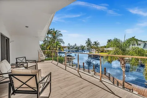 2888 NE 33rd Street Lighthouse Point FL 33064