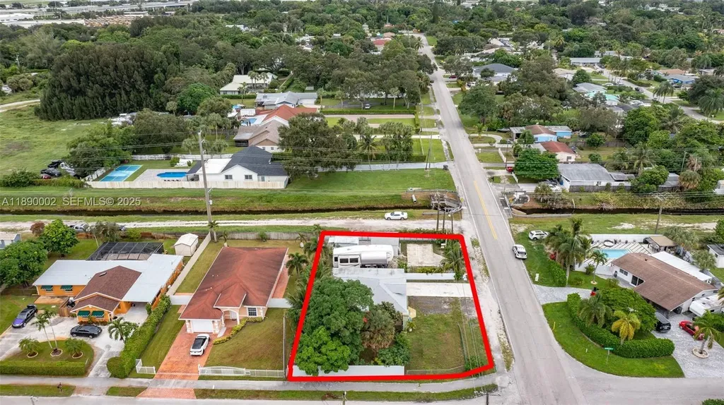 521 S Florida Mango Road West Palm Beach FL 33406
