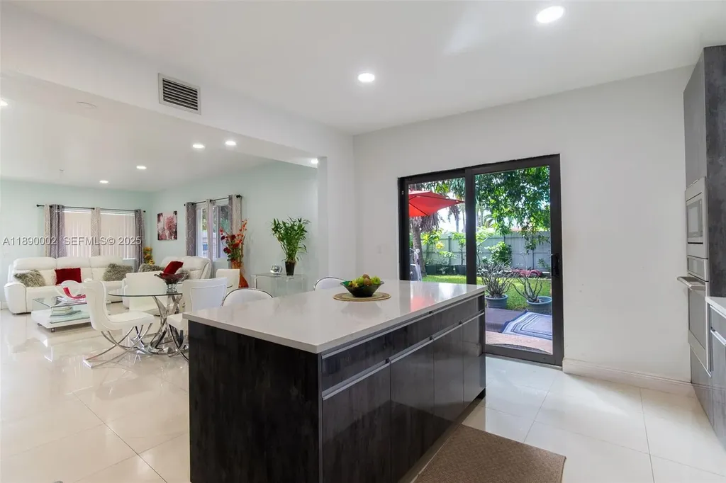 521 S Florida Mango Road West Palm Beach FL 33406