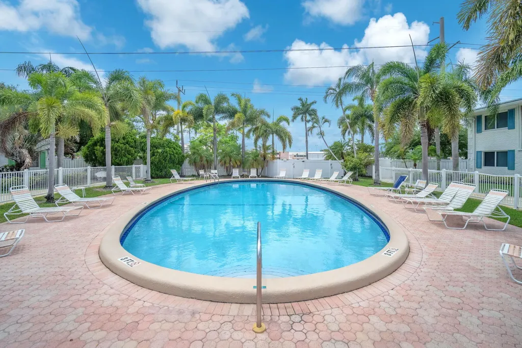 1851 NE 62nd Street Fort Lauderdale FL 33308