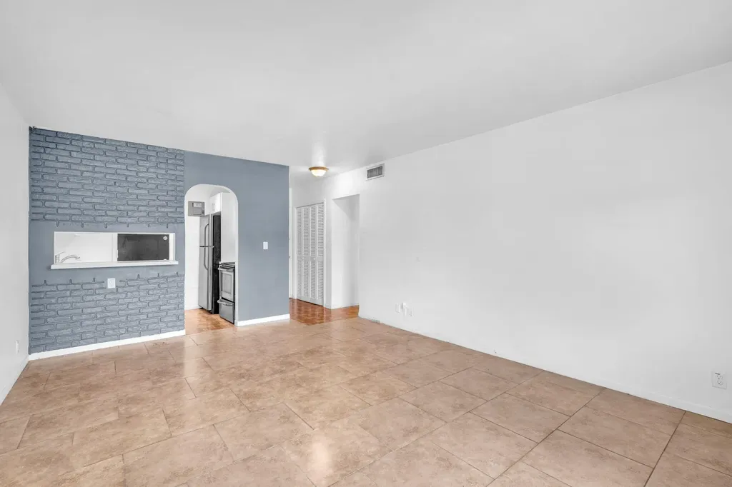 1851 NE 62nd Street Fort Lauderdale FL 33308