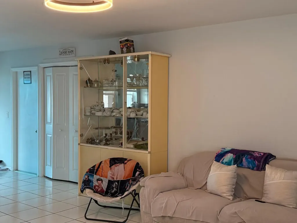 6817 Florida Drive Lake Worth FL 33462