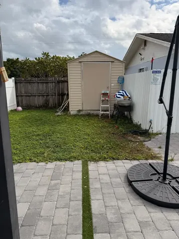 6817 Florida Drive Lake Worth FL 33462
