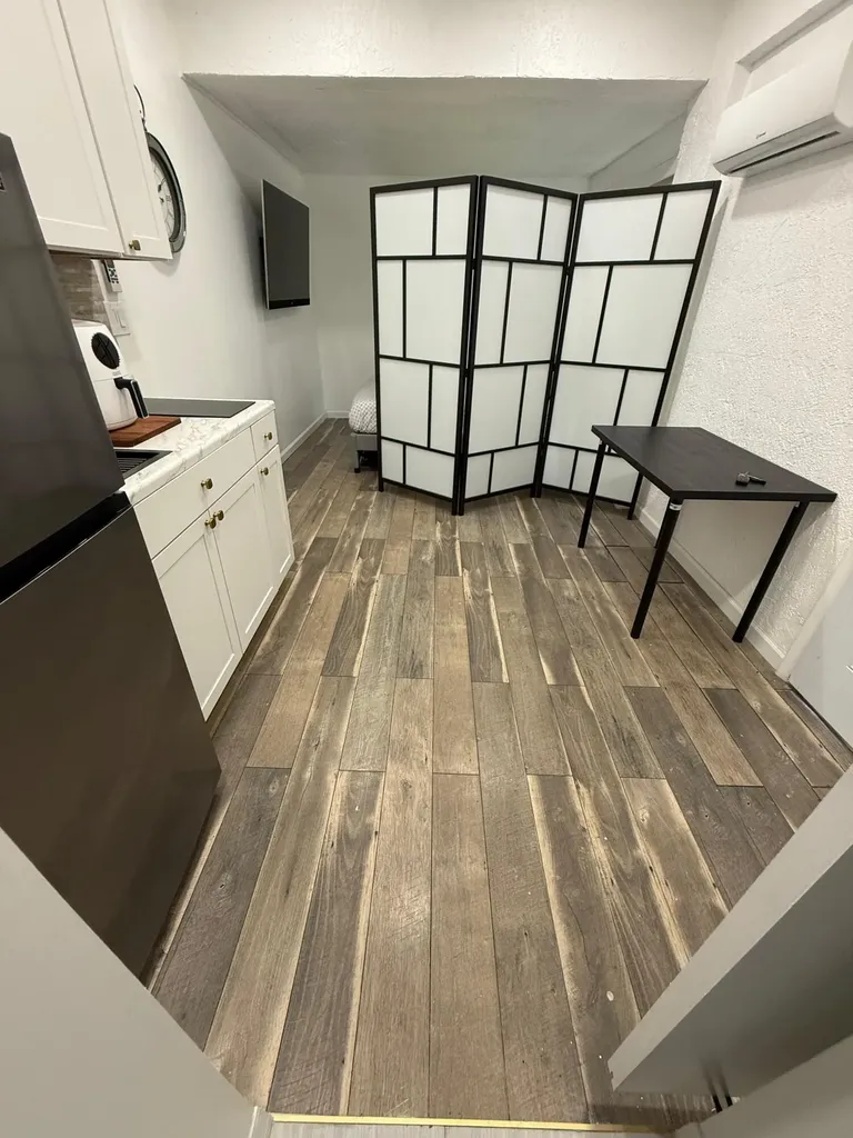 3111 N 66th Hollywood FL 33024
