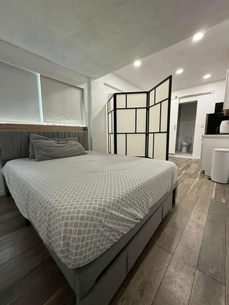 3111 N 66th Hollywood FL 33024
