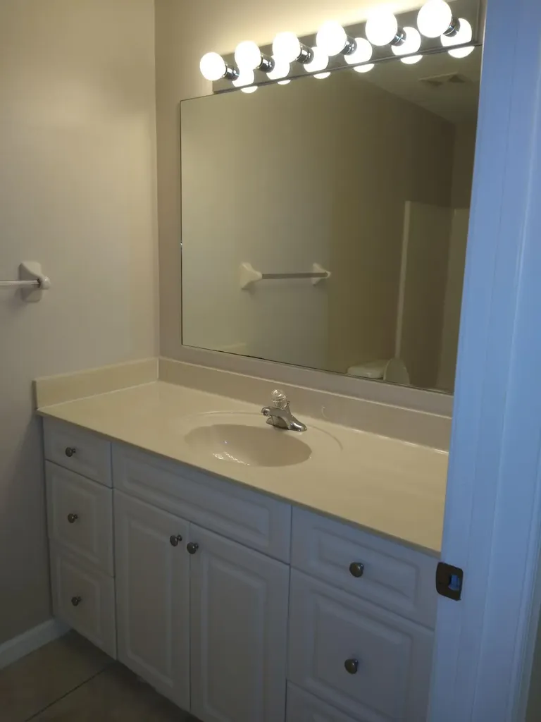 2082 SE Wild Meadow Circle Port St Lucie FL 34952