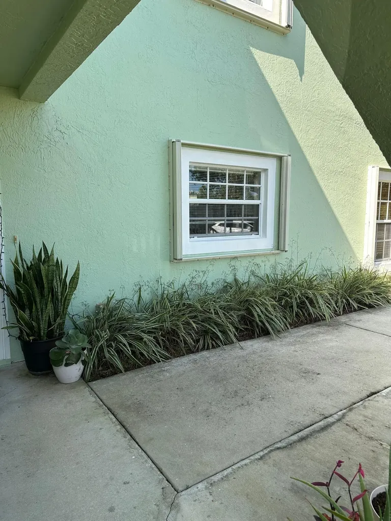 2082 SE Wild Meadow Circle Port St Lucie FL 34952