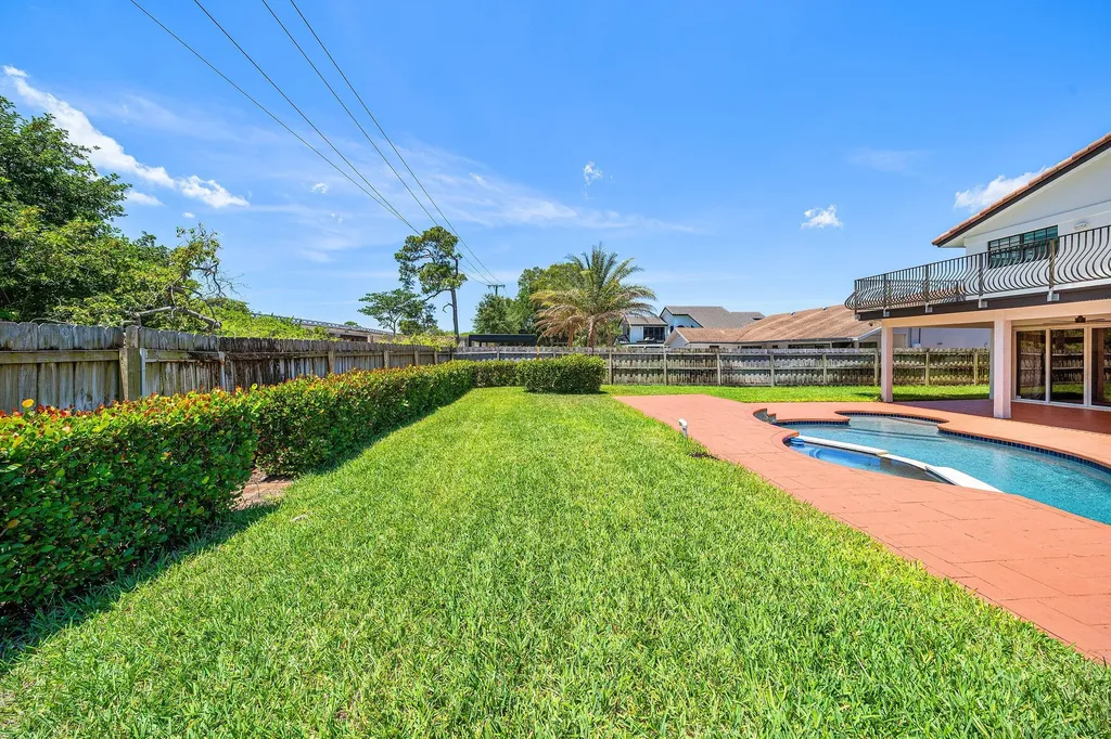 1560 SW 17th Street Boca Raton FL 33486