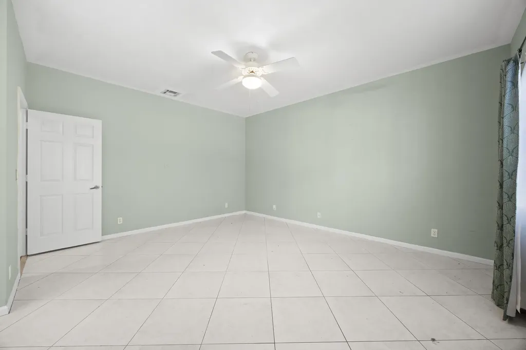 105 Monterey Way Royal Palm Beach FL 33411