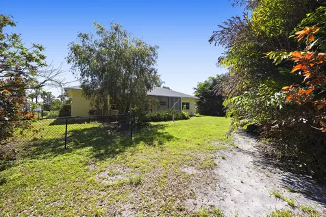 105 Monterey Way Royal Palm Beach FL 33411