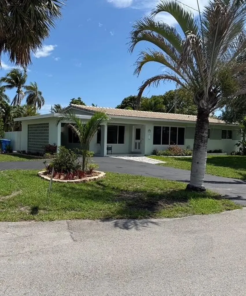 1575 NE 47th Street Oakland Park FL 33334