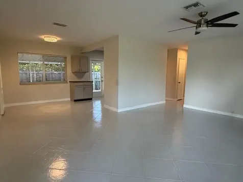 1575 NE 47th Street Oakland Park FL 33334