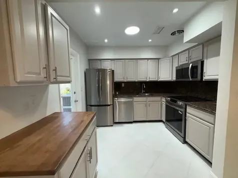1575 NE 47th Street Oakland Park FL 33334