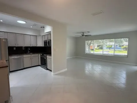 1575 NE 47th Street Oakland Park FL 33334