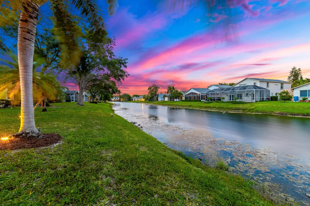 2211 Soundings Court Greenacres FL 33413