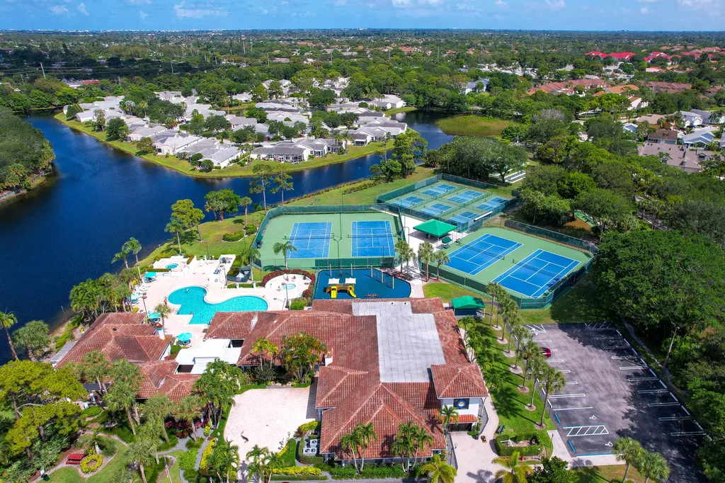 2211 Soundings Court Greenacres FL 33413