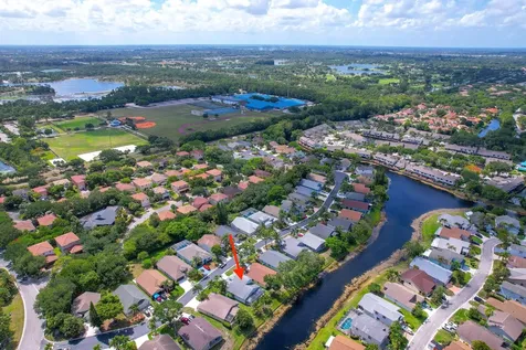 2211 Soundings Court Greenacres FL 33413