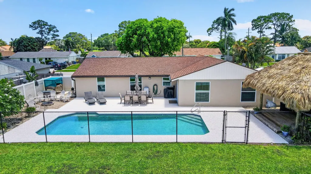 5363 Benjamin Avenue Boynton Beach FL 33472