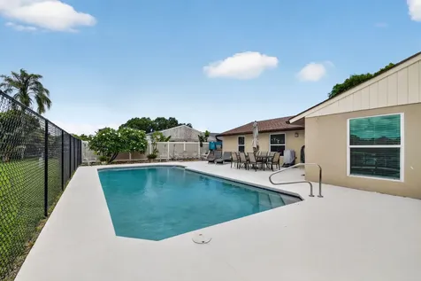 5363 Benjamin Avenue Boynton Beach FL 33472