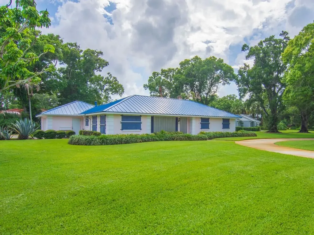 2301 Avalon Avenue Vero Beach FL 32960