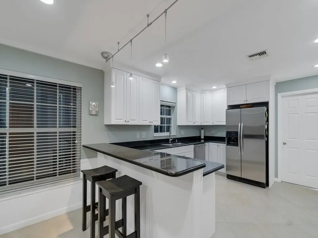 2301 Avalon Avenue Vero Beach FL 32960