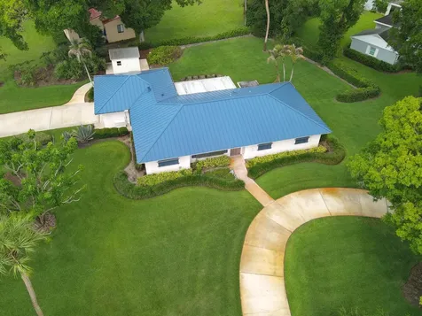 2301 Avalon Avenue Vero Beach FL 32960