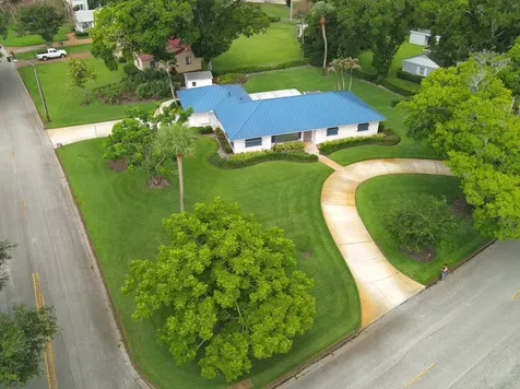 2301 Avalon Avenue Vero Beach FL 32960