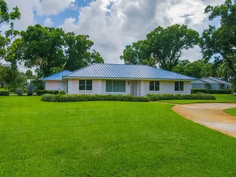 2301 Avalon Avenue Vero Beach FL 32960