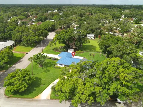 2301 Avalon Avenue Vero Beach FL 32960
