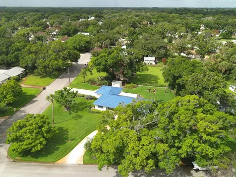 2301 Avalon Avenue Vero Beach FL 32960