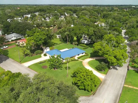 2301 Avalon Avenue Vero Beach FL 32960