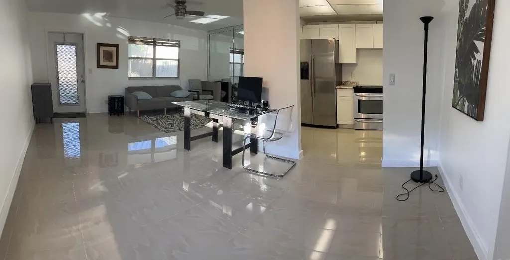 686 Brittany Delray Beach FL 33446