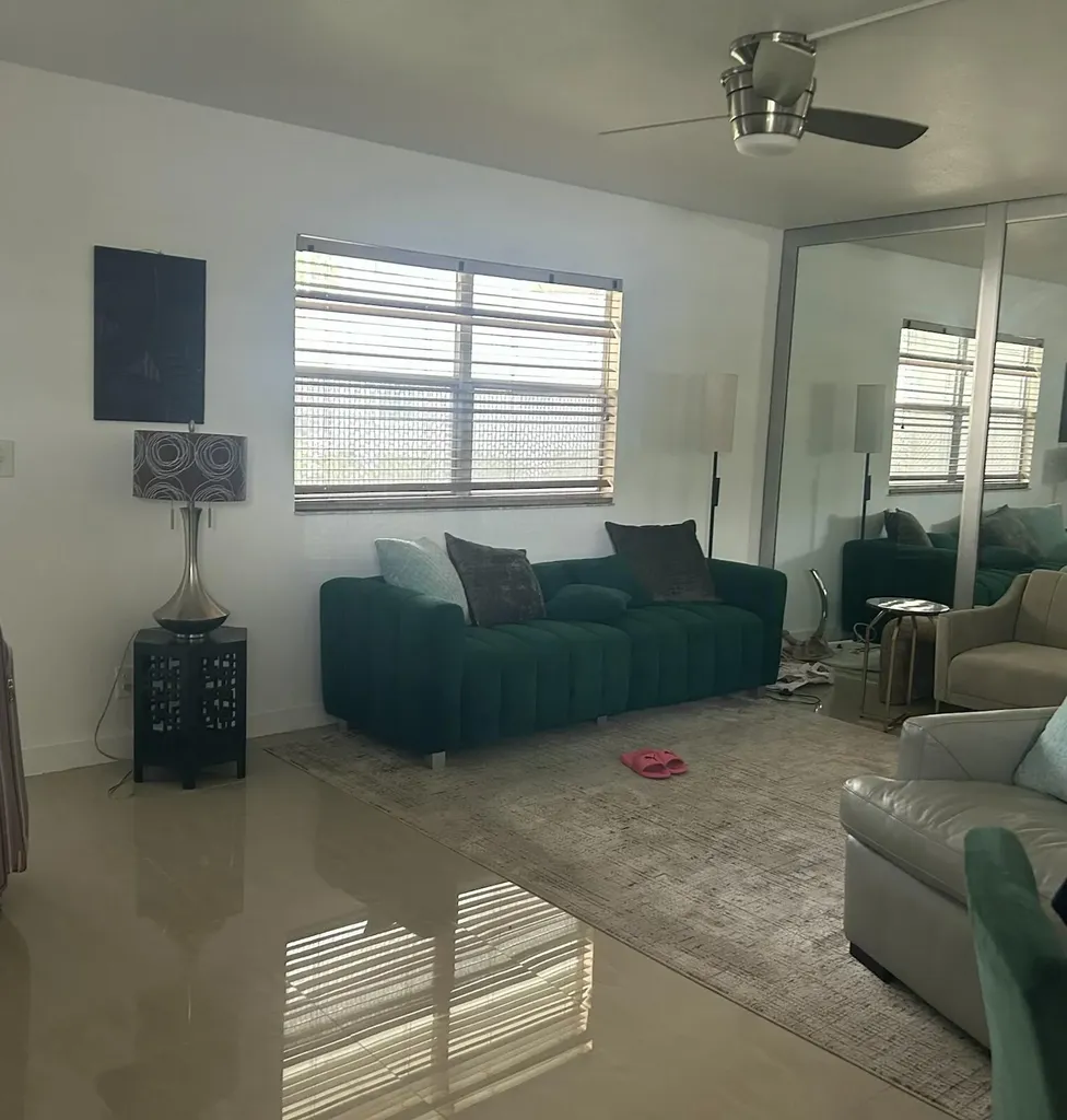 686 Brittany Delray Beach FL 33446