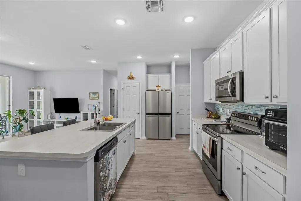 2063 SE South Buttonwood Drive Port St Lucie FL 34952