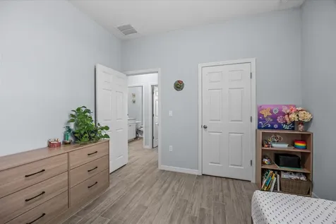2063 SE South Buttonwood Drive Port St Lucie FL 34952