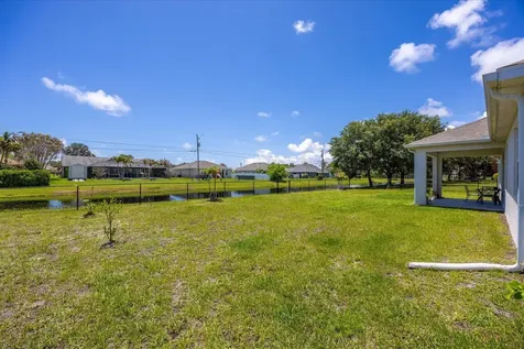 2063 SE South Buttonwood Drive Port St Lucie FL 34952