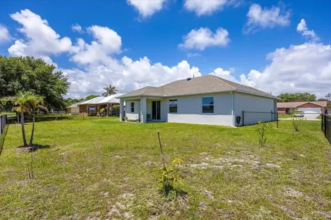 2063 SE South Buttonwood Drive Port St Lucie FL 34952