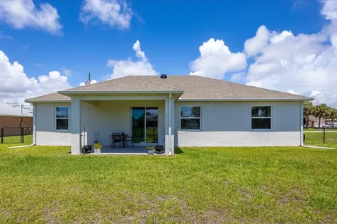 2063 SE South Buttonwood Drive Port St Lucie FL 34952