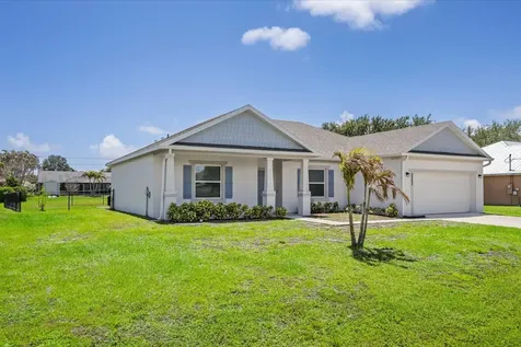 2063 SE South Buttonwood Drive Port St Lucie FL 34952