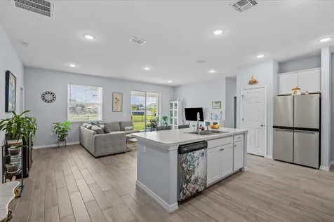 2063 SE South Buttonwood Drive Port St Lucie FL 34952