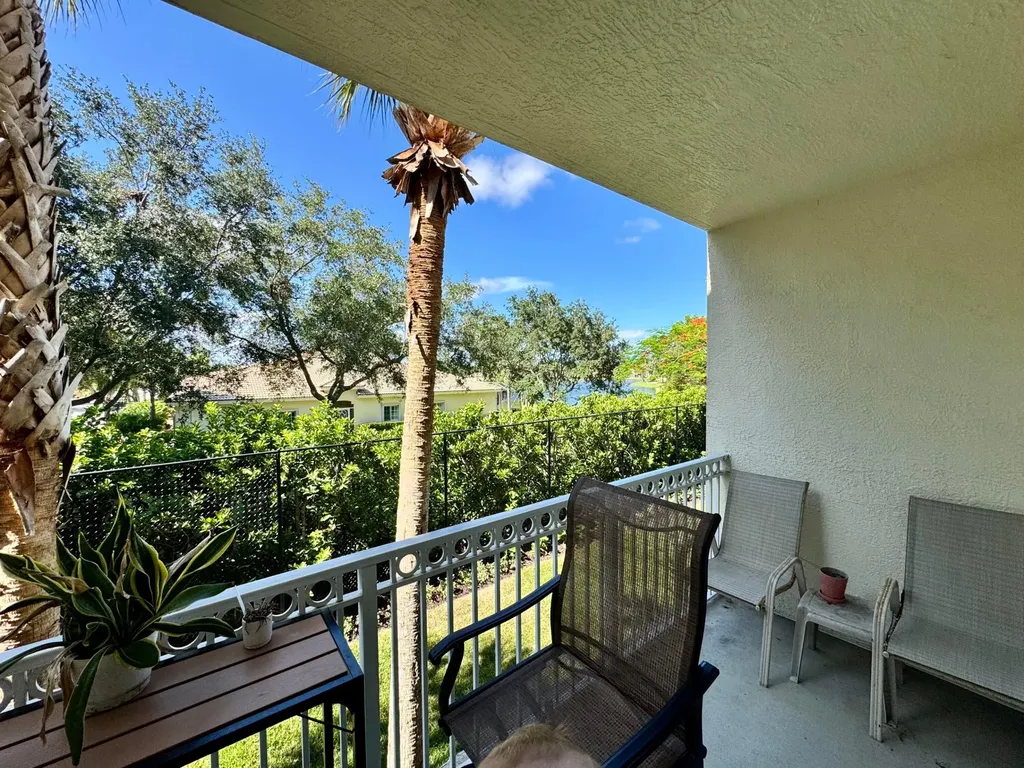 9857 Baywinds West Palm Beach FL 33411