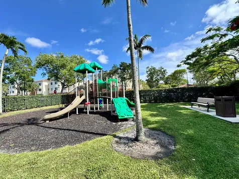 9857 Baywinds West Palm Beach FL 33411
