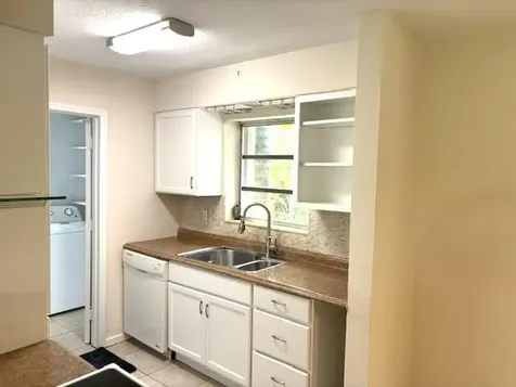 507 SW 2nd Avenue Dania Beach FL 33004