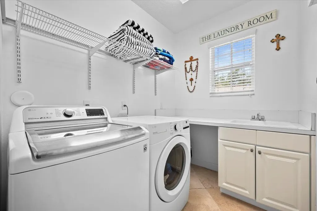 2104 Spring Court Palm Beach Gardens FL 33410