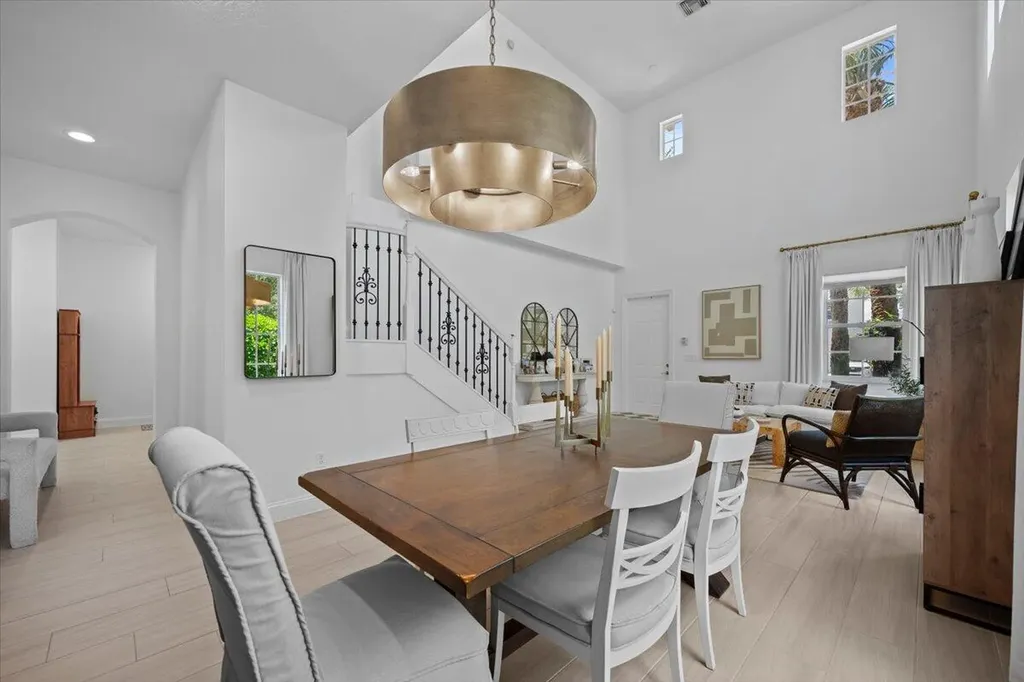 2104 Spring Court Palm Beach Gardens FL 33410
