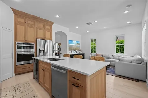 2104 Spring Court Palm Beach Gardens FL 33410
