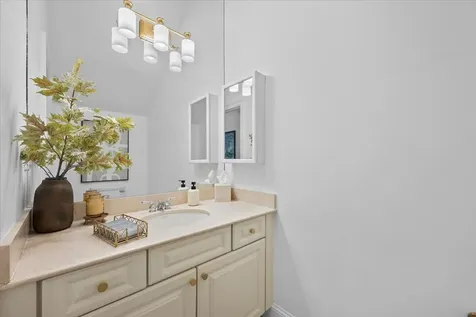 2104 Spring Court Palm Beach Gardens FL 33410