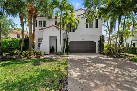 2104 Spring Court Palm Beach Gardens FL 33410